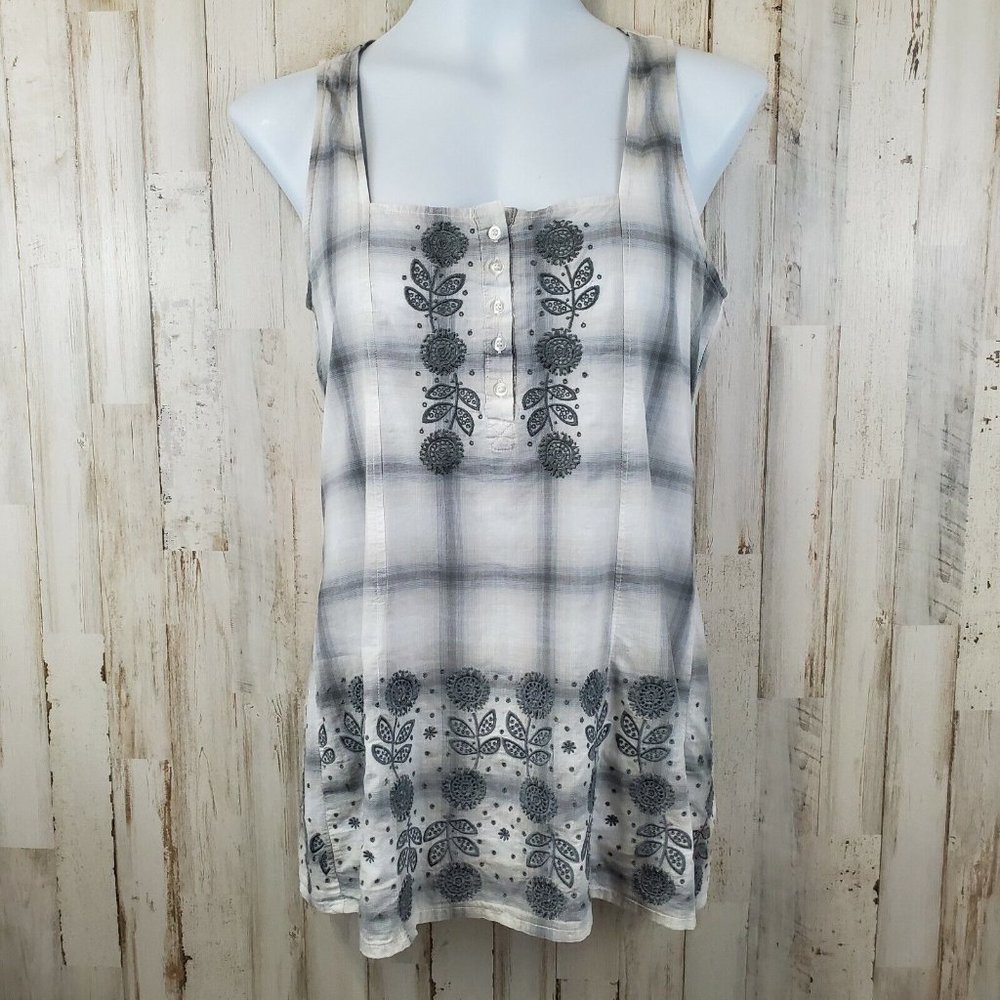 5/$25 Stetson Womens Top S Gray Plaid Embroidered Smocked Sleeveless Square Neck